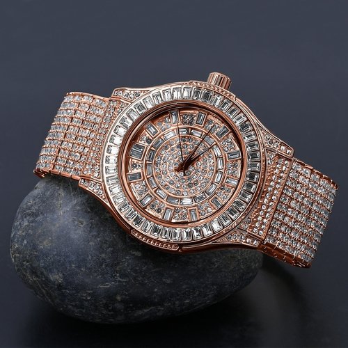 Gallant CZ watch on display of the website
